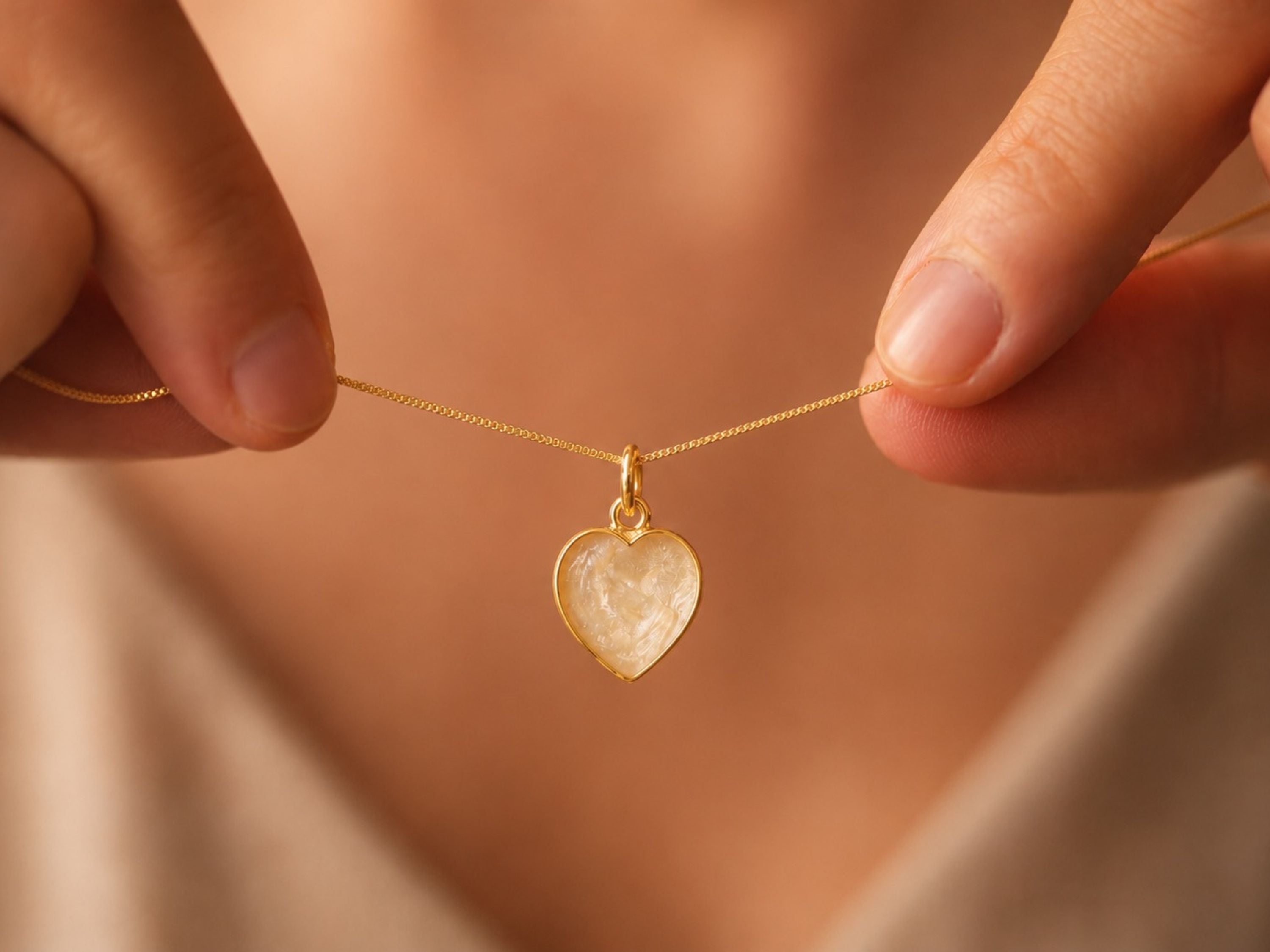 Why People Choose Ashes Jewelry